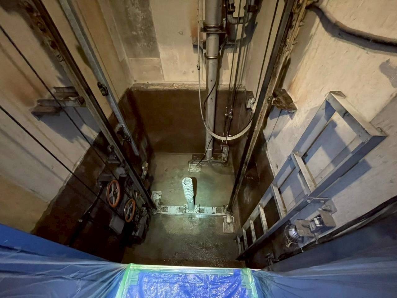 九州 水害復旧 清掃・乾燥作業後の室内