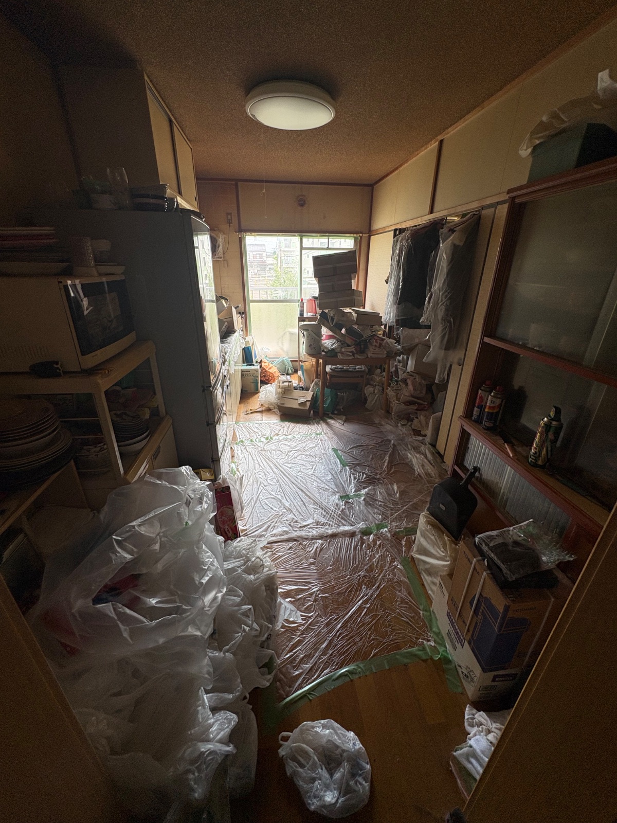 中間市大根土 孤独死現場 特殊清掃 オゾン脱臭後の2DK室内